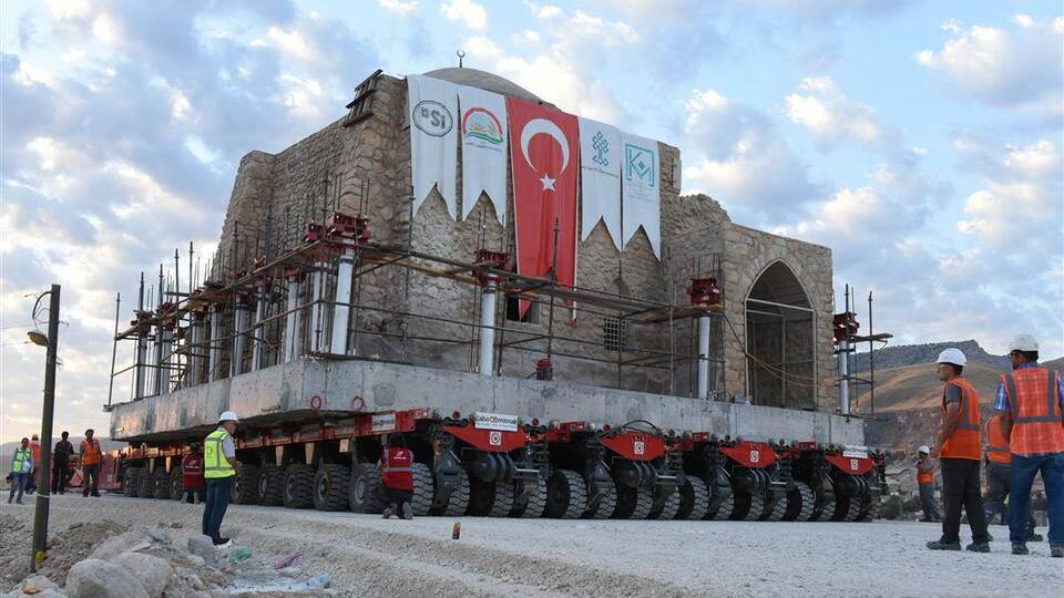 İmam Abdullah Türbesi yeni yerine taşındı