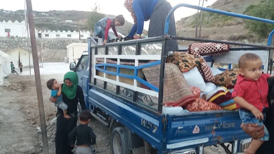 30 binden fazla sivil İdlib'i terk etti!
