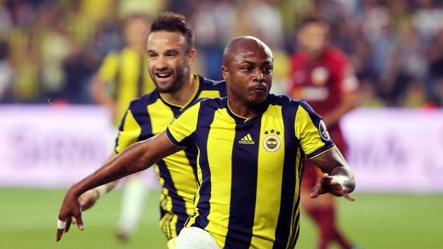 Cocu'nun umudu Ayew!