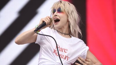 En popüler şarkılarını söylemeyi reddeden beş sanatçı