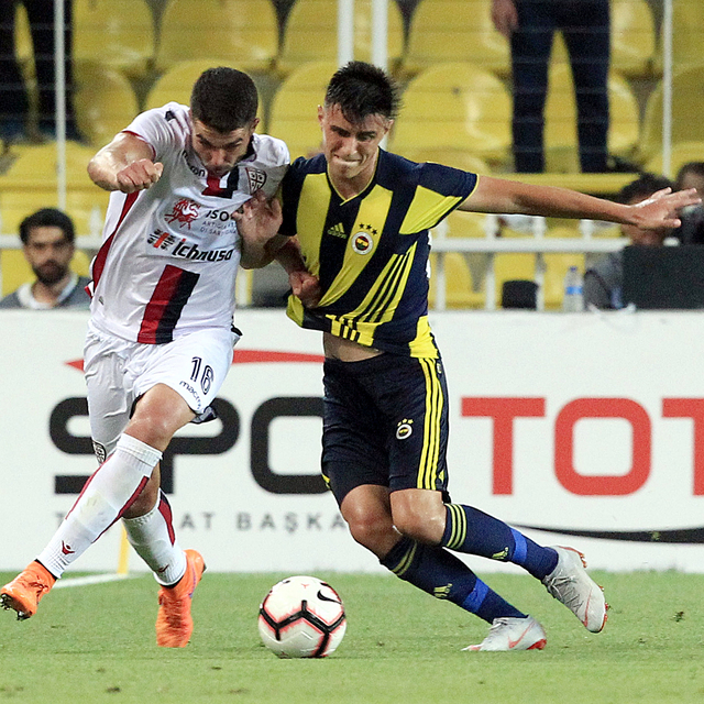 Eljif Elmas'ı devler izledi
