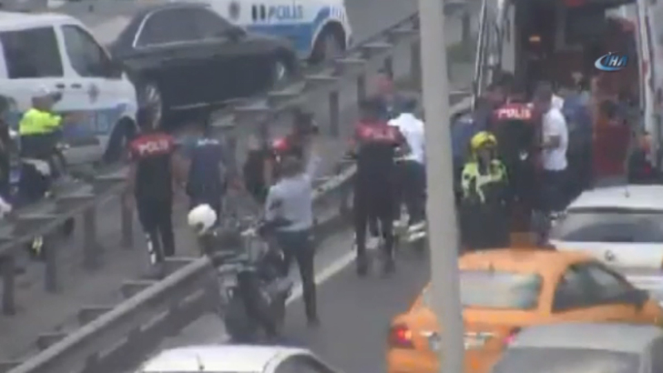 Çağlayan'da feci kaza! 2 polis yaralandı