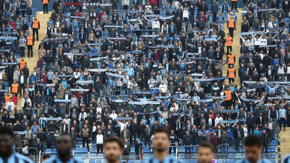 Adana Demirspor 3 bin 675 kombine sattı