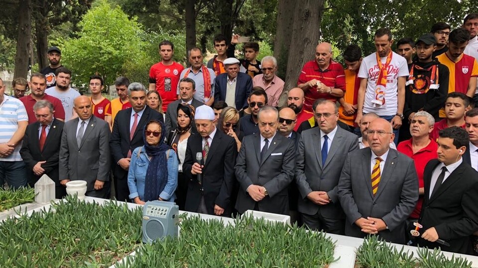 Galatasaray'da Metin Oktay anıldı