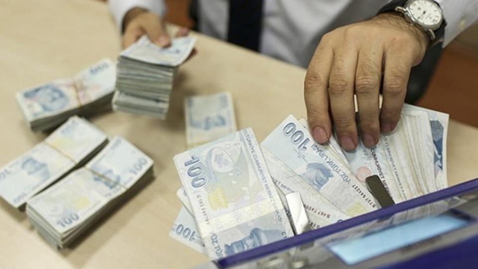 Futbolcular döviz kararnamesinden etkilenecek mi?