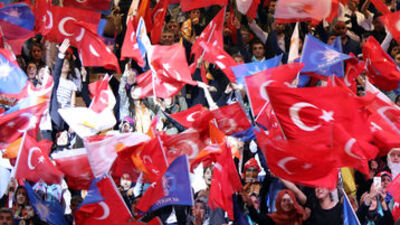 AK Parti'den 'tele-sms' anketi!