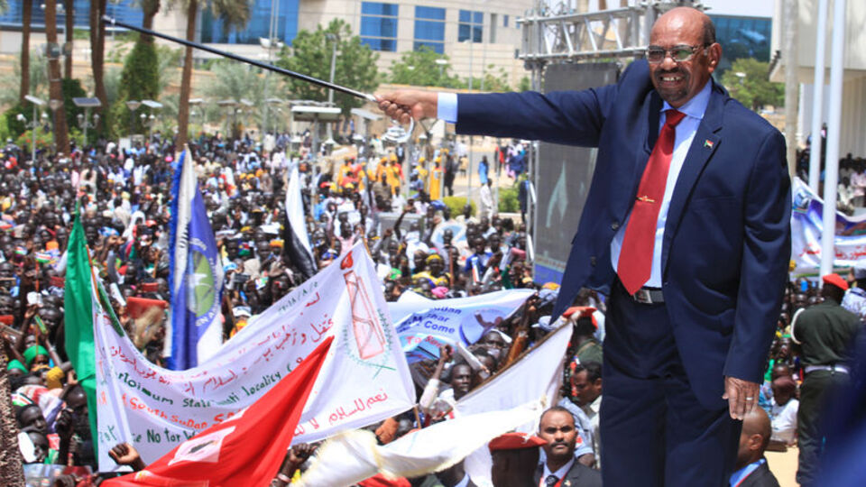 Sudan'da yeni hükümet kuruldu