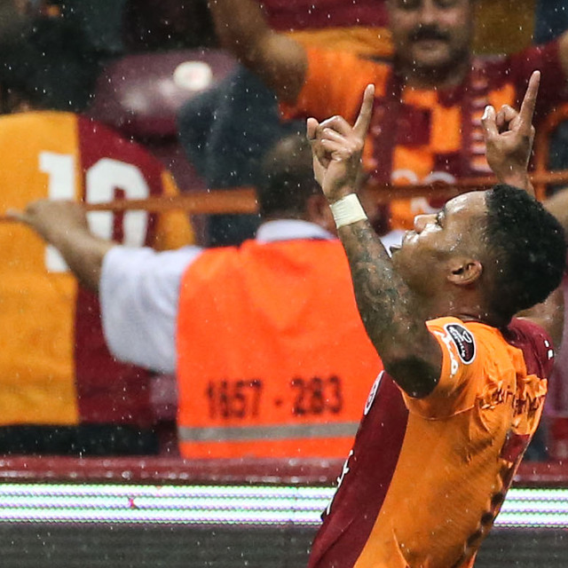 Sakatlıktan golle döndü