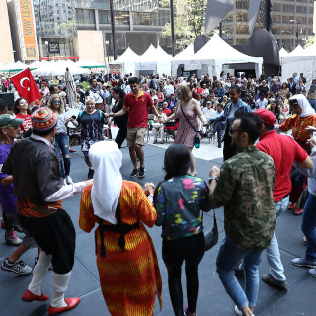 Chicago'da Türk halayı...