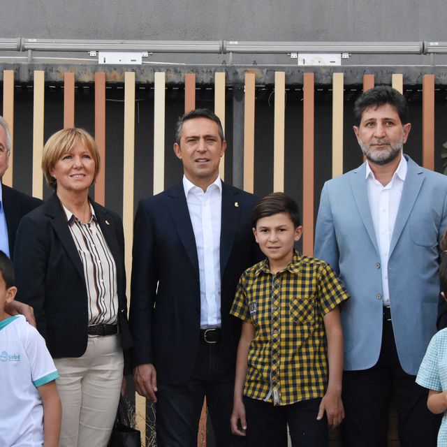 Ali Koç, otizmli çocuklarla bir araya geldi