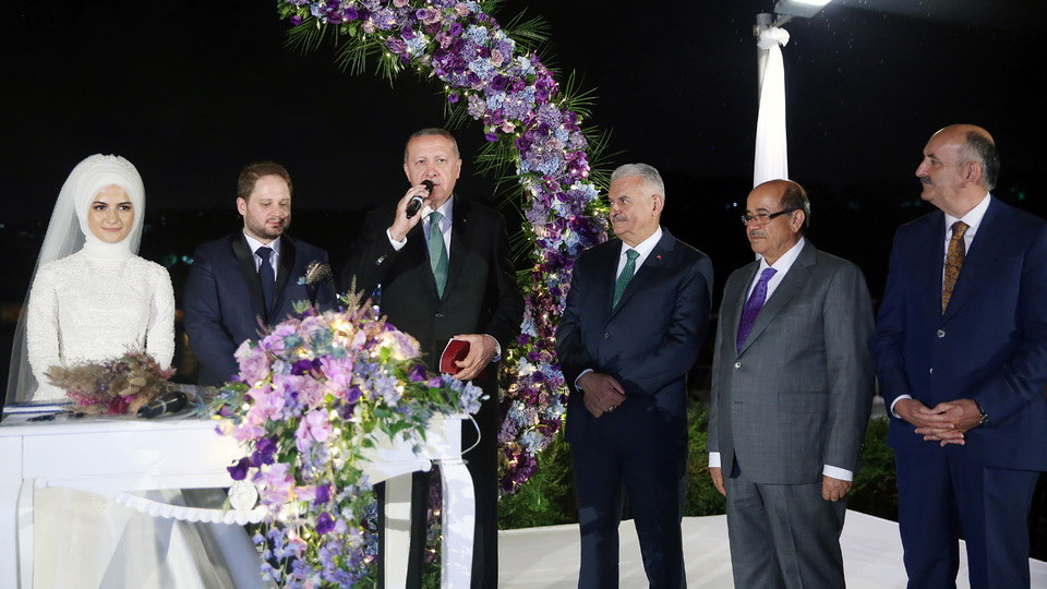Cumhurbaşkanı Erdoğan nikah şahidi oldu