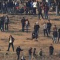 İsrail askerlerinin yaraladığı Filistinli çocuk şehit oldu