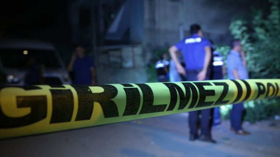 Adana'da bıçaklı kavgada 1 kişi yaralandı