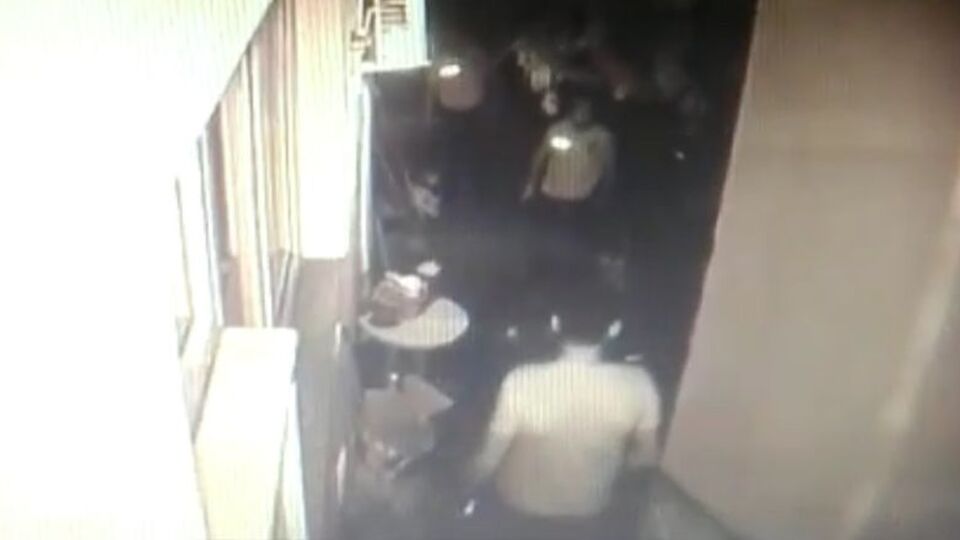 Polisleri görünce neye uğradığını şaşırdı