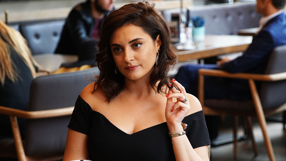 Ünlü oyuncuyu çıldırtan mesaj