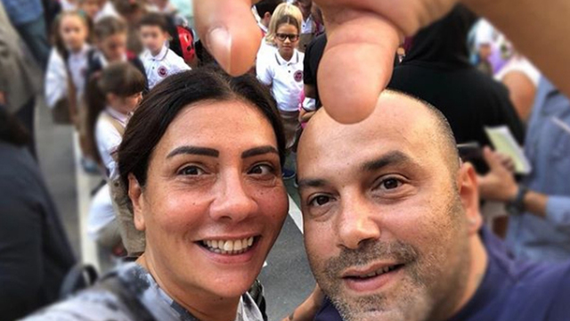 "Ne severdim, siyahtı bizim önlükler..."