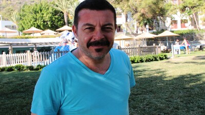 Ünlü yönetmen isyan etti! Adını kullanarak...