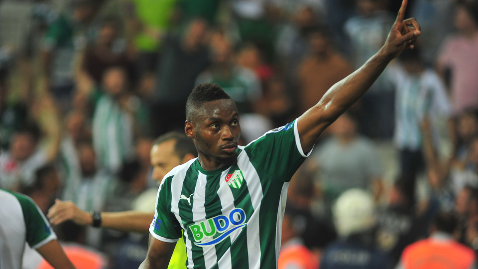 Diafra Sakho küllerinden doğdu