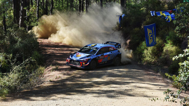 Türkiye Rallisi dünyaca ünlü pilotları zorladı