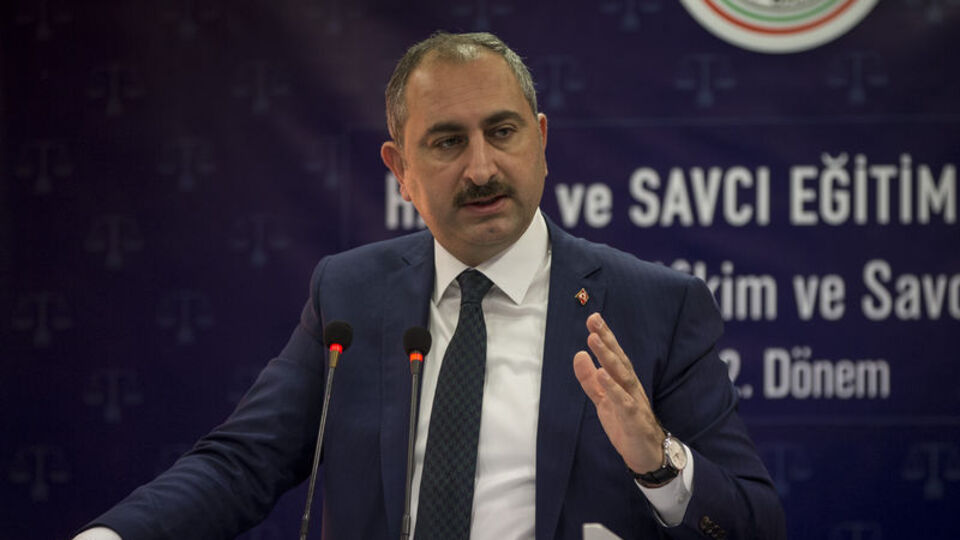 Adalet Bakanı Gül'den "tasarruf" genelgesi