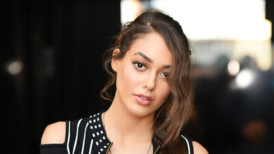 Çukur oyuncusu Dilan Çiçek Deniz kimdir?