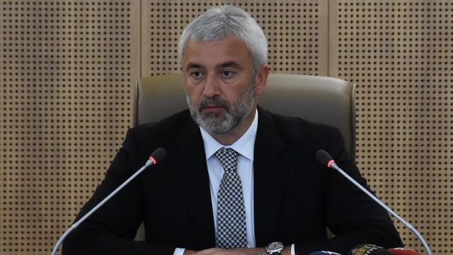 AK Partili Büyükşehir Belediye Başkanı istifa etti