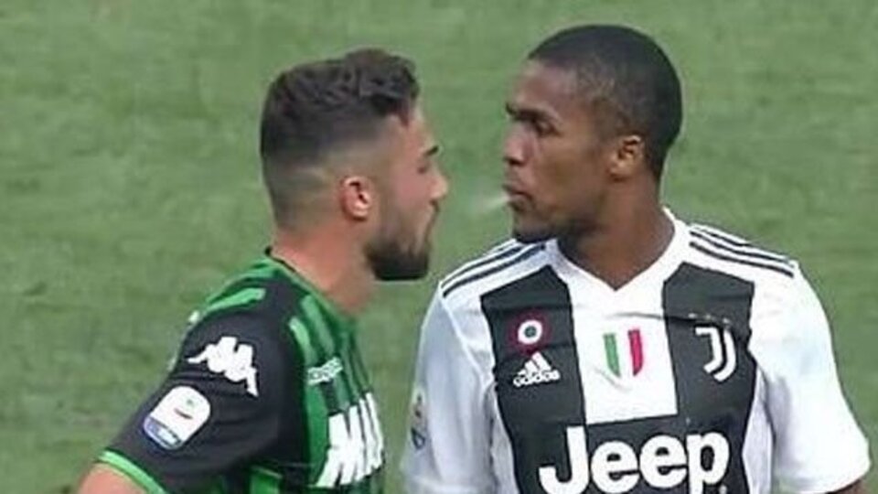 Douglas Costa'nın cezası açıklandı!