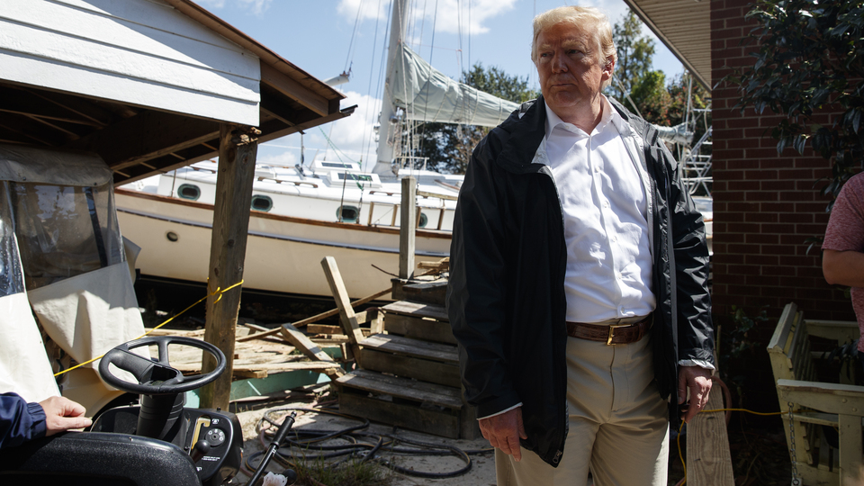 Trump'tan kasırga gafı: En azından tekneniz var!