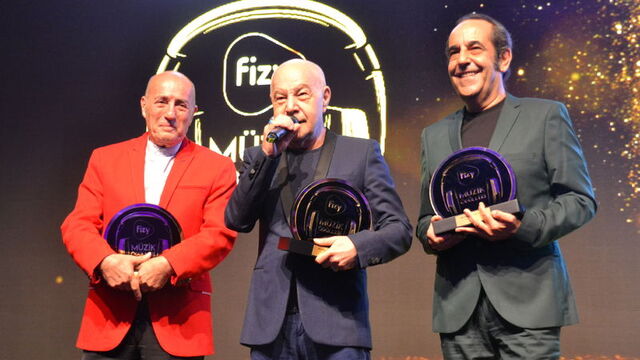 İstanbul Müzik Ödülleri sahiplerine verildi