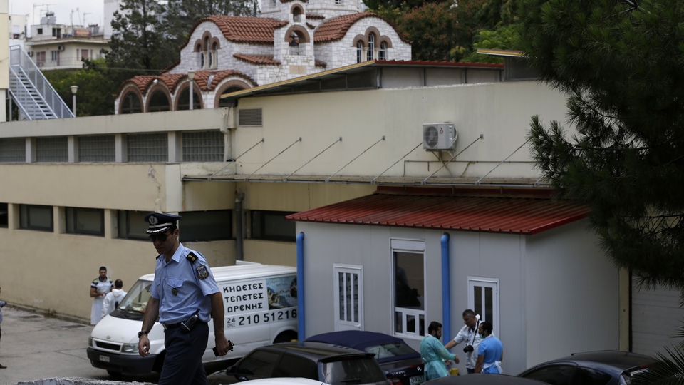 Atina'da kuyumcu soygunu linçle bitti!