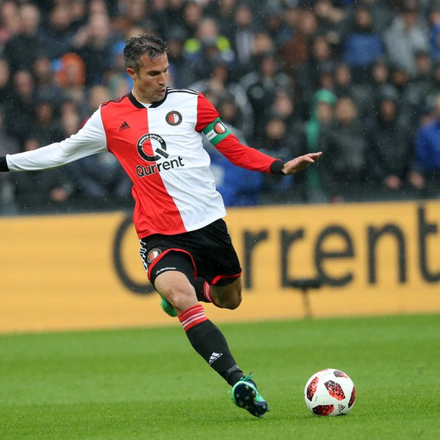 Van Persie yine attı! Advocaat'ı yıktı!