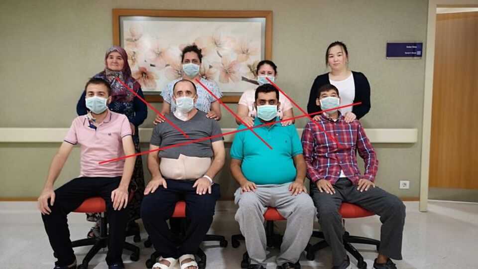 Türkiye'de ikinci kez! Dört hayat bir ameliyatta can buldu...