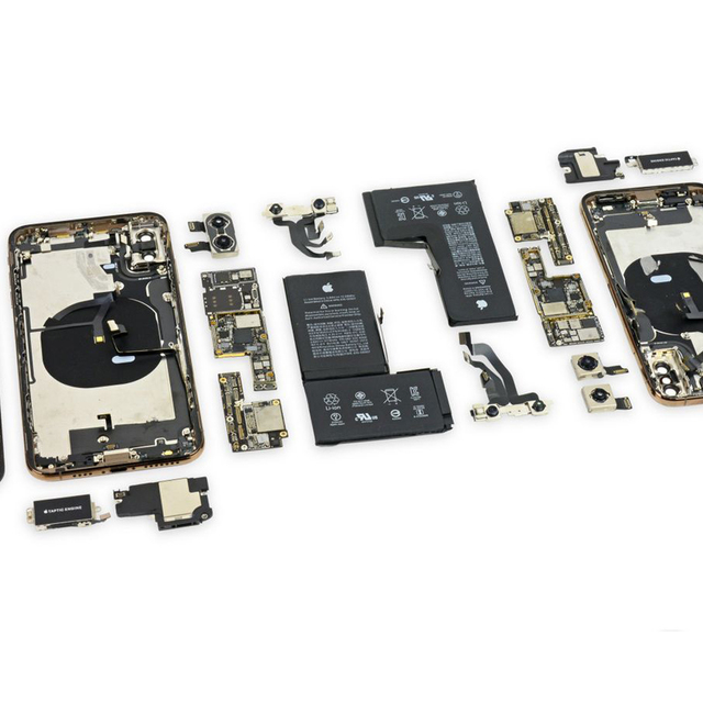 Yeni iPhone'ları parçaladılar!