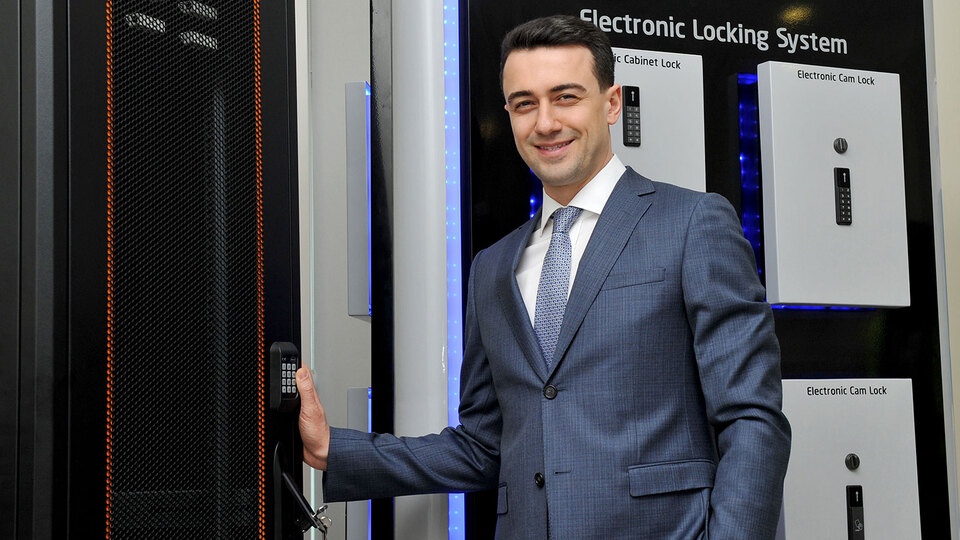 Dünya telekomünikasyon devine Türk kilidi