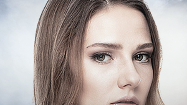 Alina Boz kimdir?