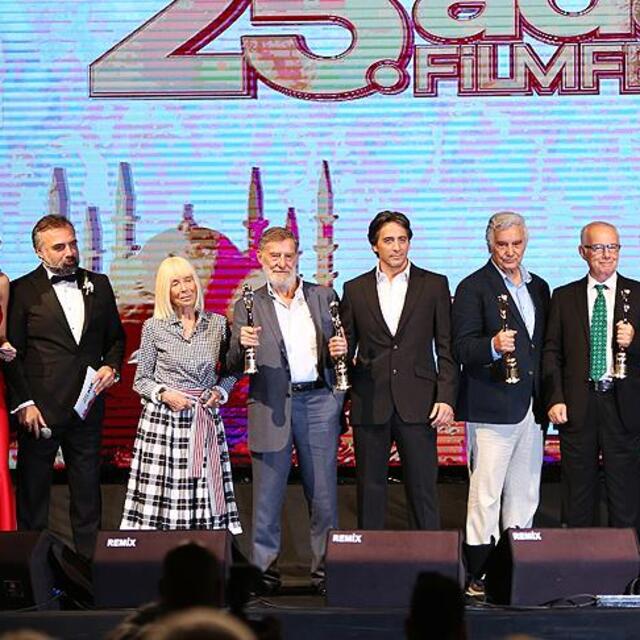 Adana Film Festivali onur ödülleri sahiplerini buldu