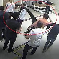 İsyan ettiren tekme kararı!