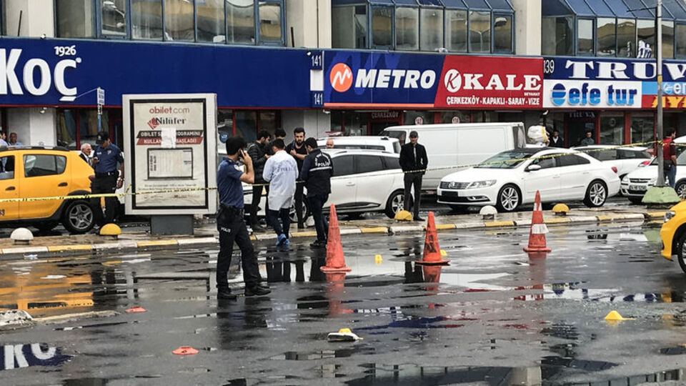 İstanbul'da otogarda silahlı çatışma! Yaralılar var