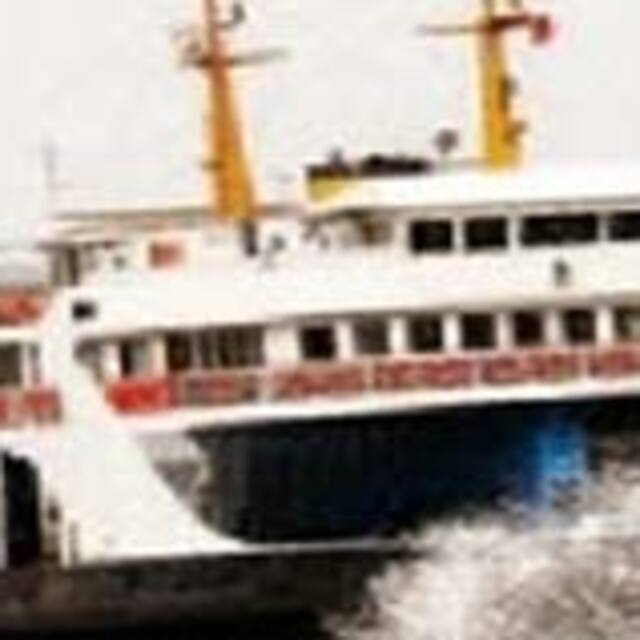 Kuzey Ege'de fırtına! Bazı seferler iptal edildi