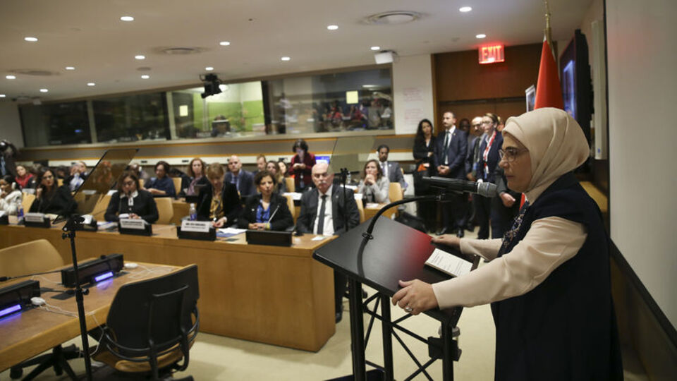 Emine Erdoğan'dan Afrikalı kadınlara destek çağrısı