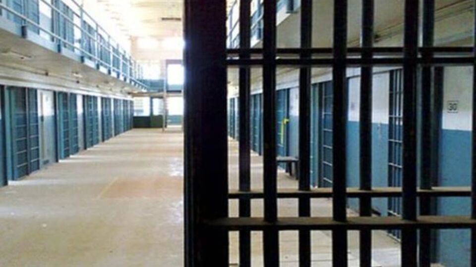 Cezaevinde bir ilk! Trans mahkum 'kadınlar beni dışlıyor' deyip...