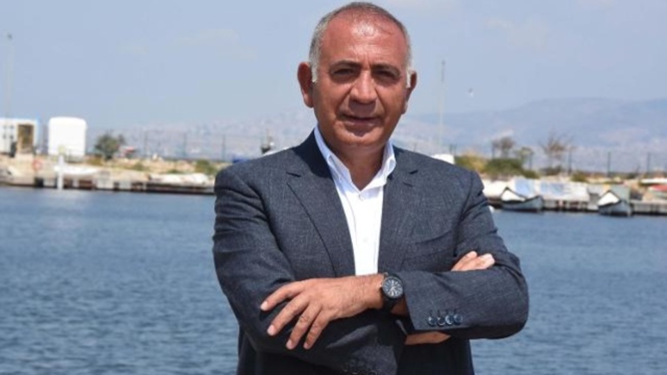 Gürsel Tekin kimdir?