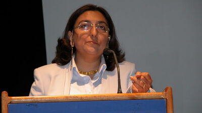 Erişah Arıcan kimdir?