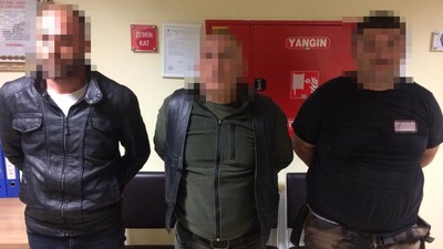 Polise siren çalan araç şoku!