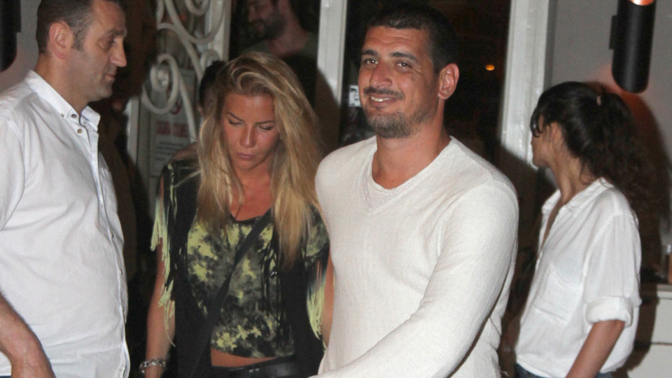 Sevgilisinin evlilik teklifini 20 kez reddetti