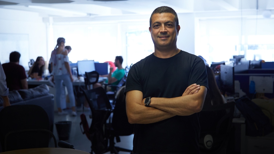 SEM global hedeflerle bölgeye açılıyor