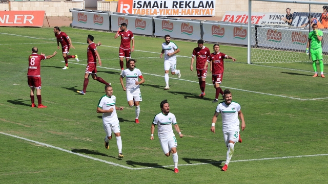 Denizli 3 puanı 3 golle aldı