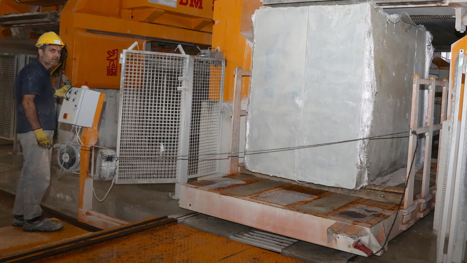 Bayburt'tan 11 ülkeye doğal taş ihracatı