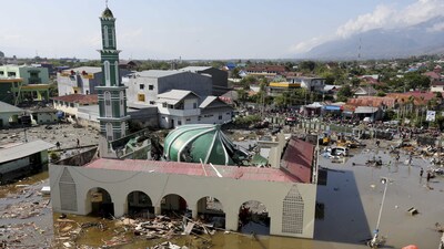 Deprem ve tsunaminin vurduğu Endonezya'da korkunç bilanço!