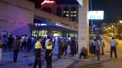 Çifti mutlu günlerinde kaza ayırdı